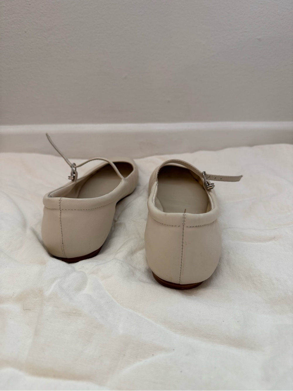 Dolce Vita Cream Mary Jane Flats - Picture 4 of 5